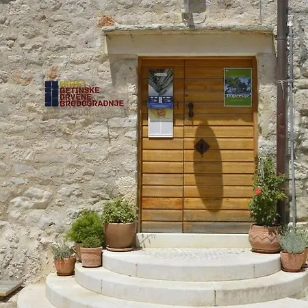 Duplex With 2 Bathrooms Close To Sea Appartement *