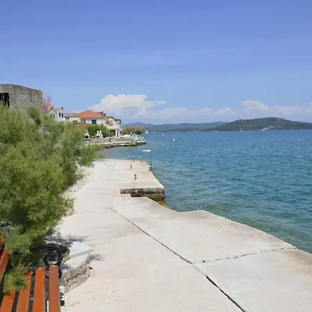 Duplex With 2 Bathrooms Close To Sea *