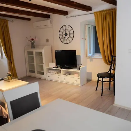 Appartement Duplex With 2 Bathrooms Close To Sea